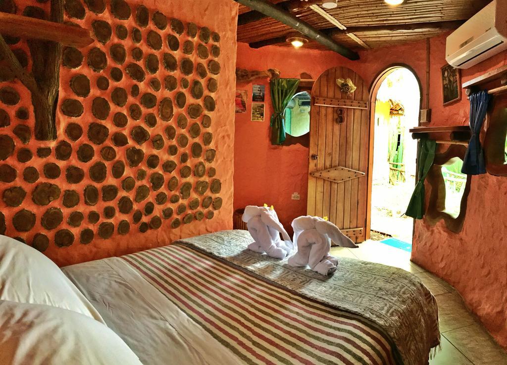 Lonesome George Ecolodge Puerto Ayora  Eksteriør billede